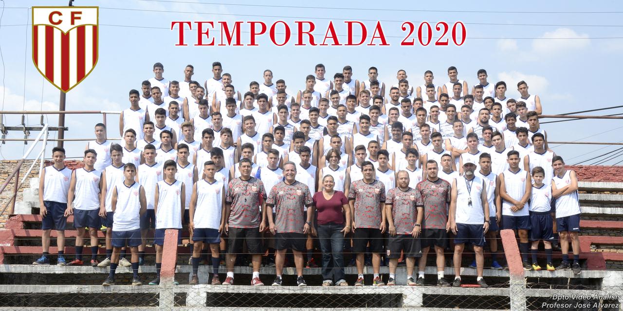 Foto de la Temporada 2020 del plantel de Capitán Figari.